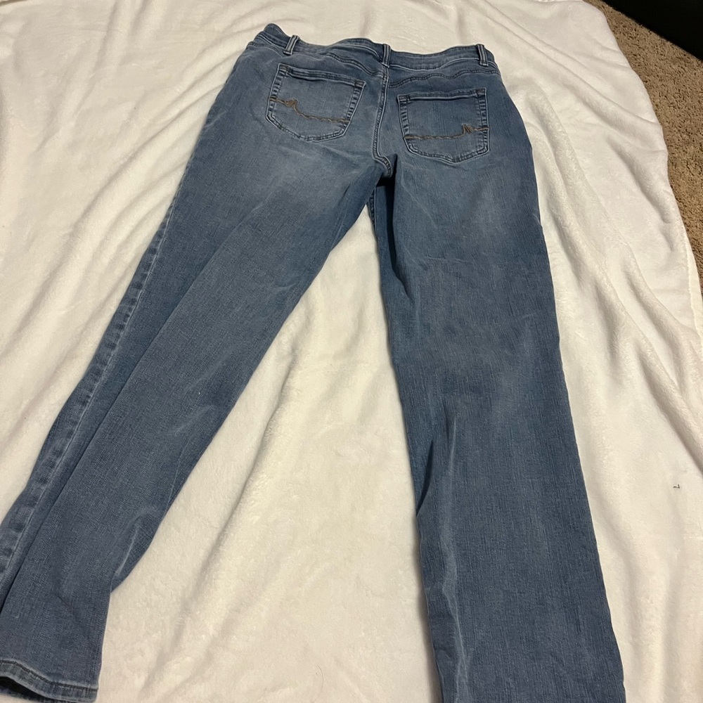 Blue Straight Leg Jeans with Classic Stitching